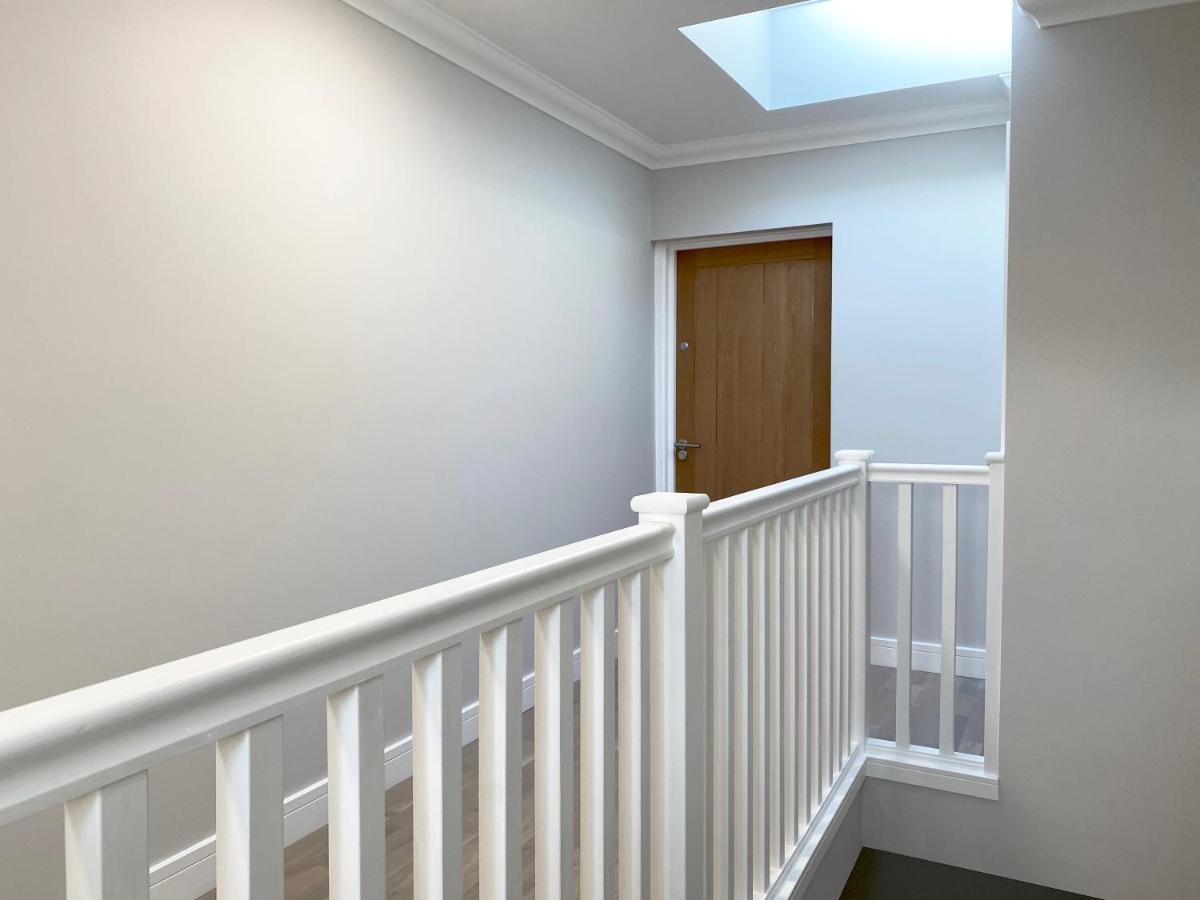 Deluxe Rochester Apartment 1 ภายนอก รูปภาพ
